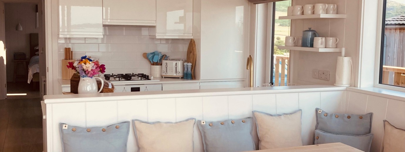 The Moorings kitchen dining