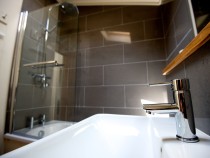 Barley Lodge bathroom